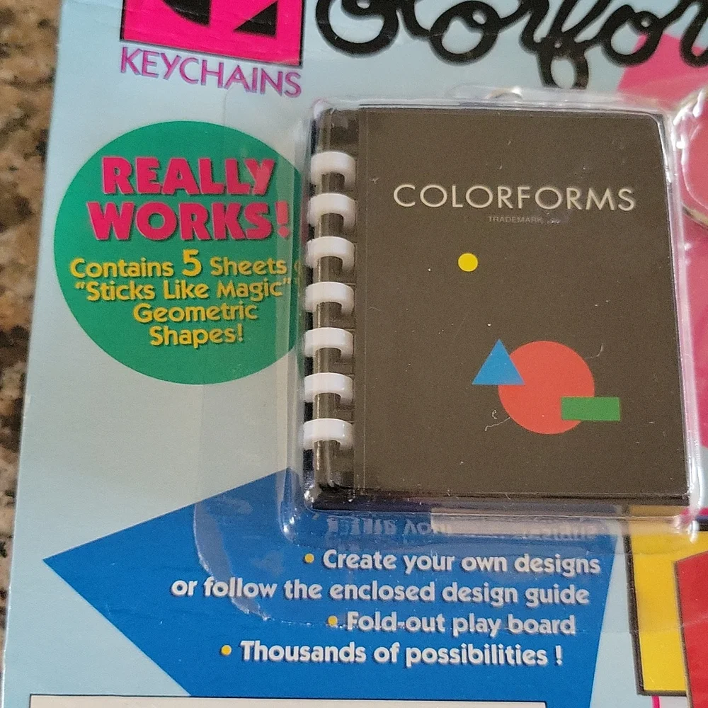 Colorforms Keychain. NIB. - Picture 2 of 4